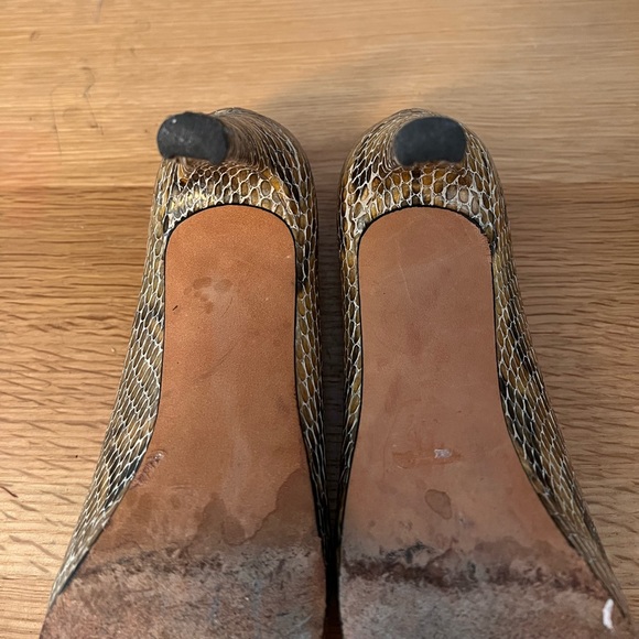 Stuart Weitzman python embossed peep toe pump - Picture 8 of 9